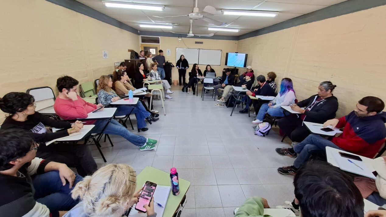 Reunión por deserción estudiantil