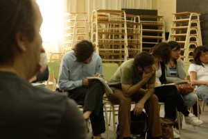 estudiantes sentados